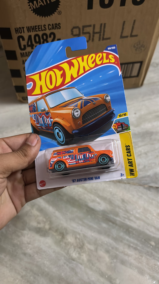 HOTWHEELS '67 AUSTIN MINI VAN