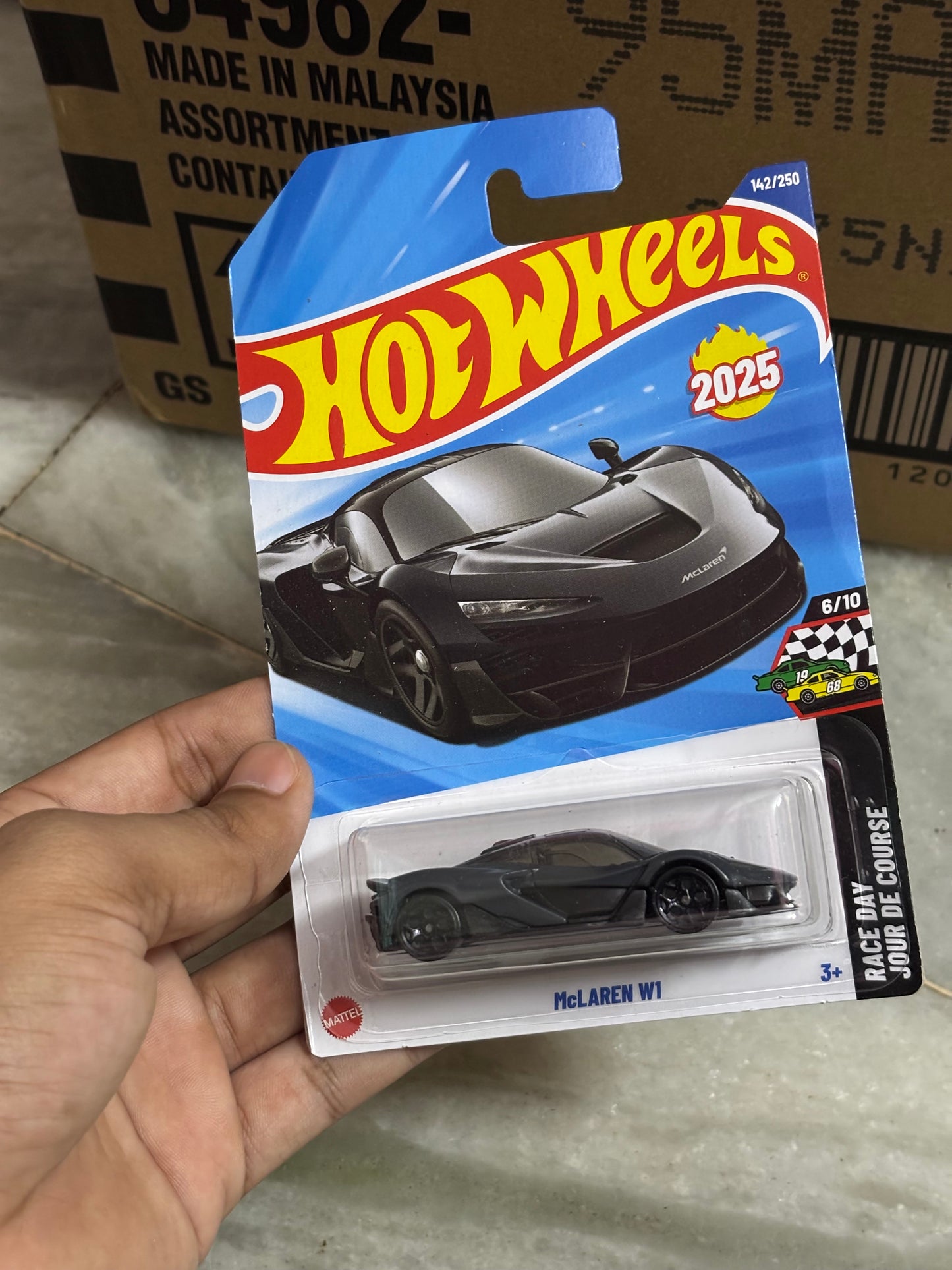 HOTWHEELS 2026 A CASE MCLAREN W1