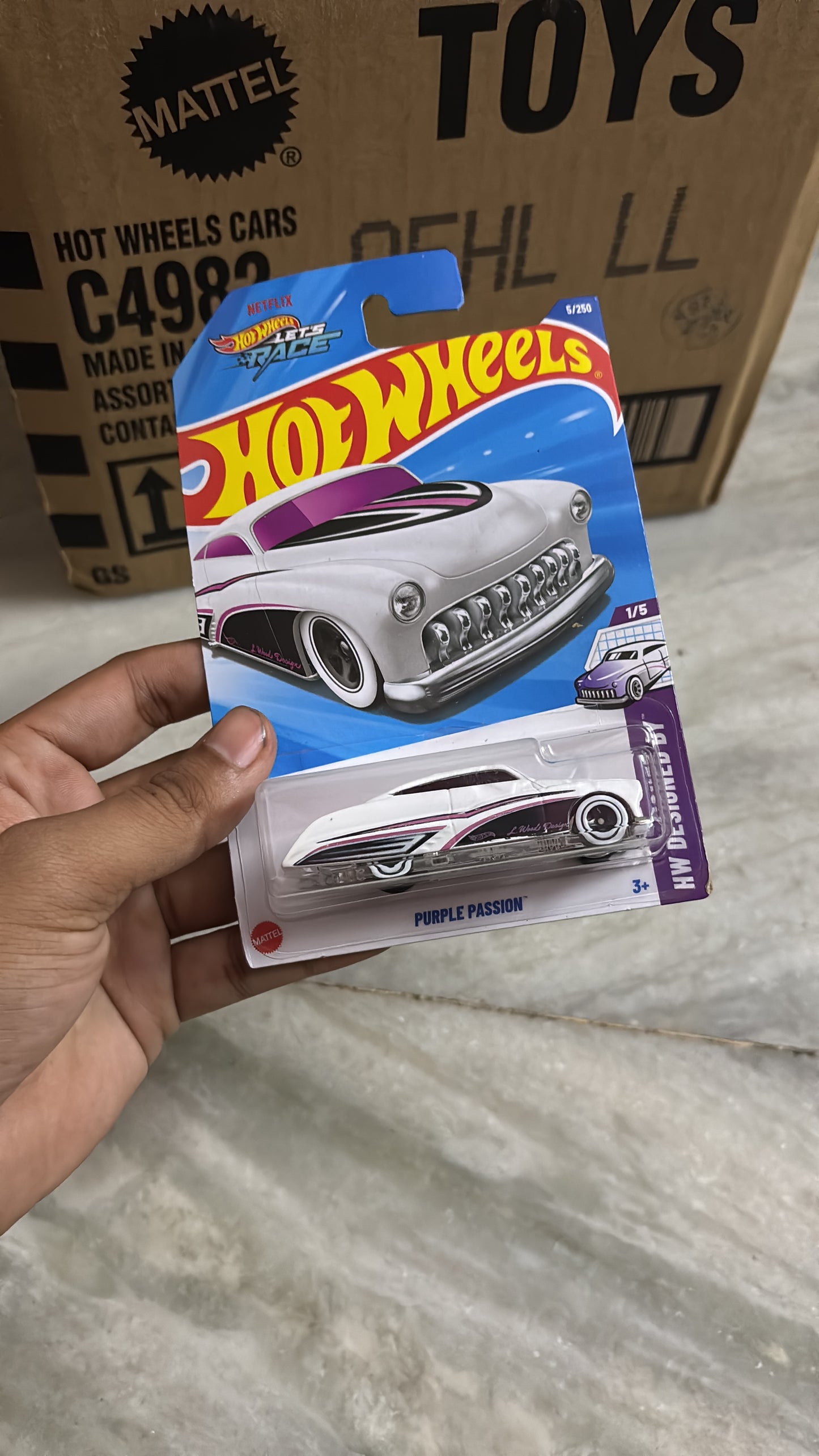 HOTWHEELS PURPLE PASSION