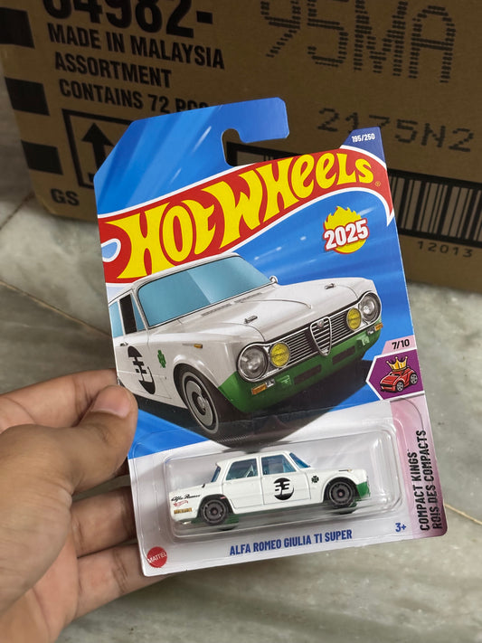HOTWHEELS 2026 A CASE ALFA ROMEO GIULIA TI SUPER